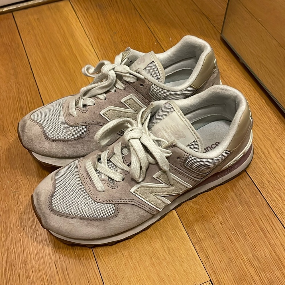 New balance sneakers size 7
